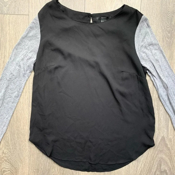 Forever 21 Women's Baseball Top Long Sleeve Sheer Black Grey Size Small - Picture 7 of 13